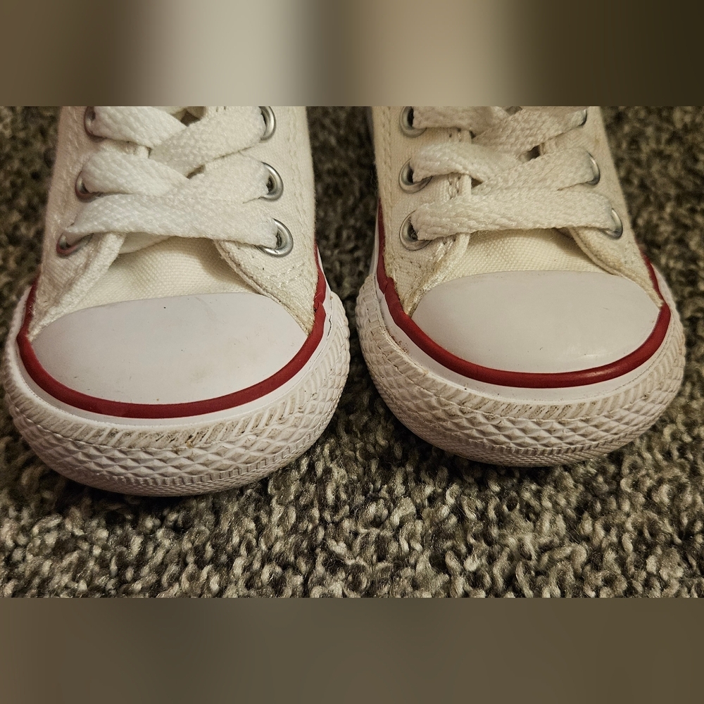 Converse Baby Sneakers - Picture 2 of 8